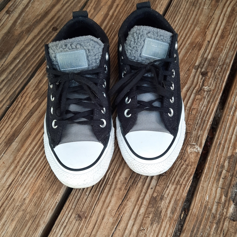 Women's Black and Gray Converse. Almost New Condition